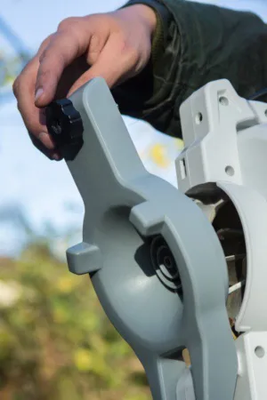 Alternative view of מפוח עלים יד ושואב עלים חשמלי 3000w מהירות 75 מטר בשנייה משקל 4.7 ק"ג