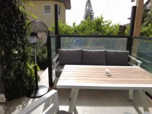מאוורר עמוד תעשייתי "18 רגל 92w כולל 3 מהירויות 3840 מק"ש - 3 להבי אלומיניום - צבע שחור – תמונה 4