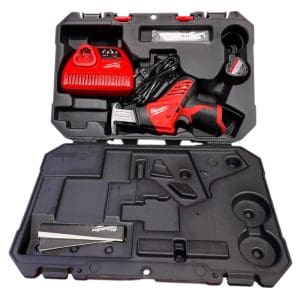 מסור חרב נטען 12.0v כולל סוללה אחת 3A ומטען OUTLET